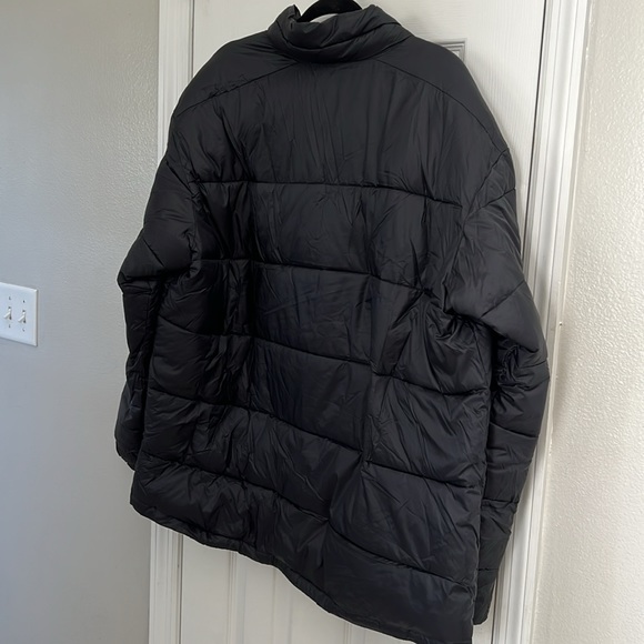 Columbia puffer coat. - Picture 3 of 3